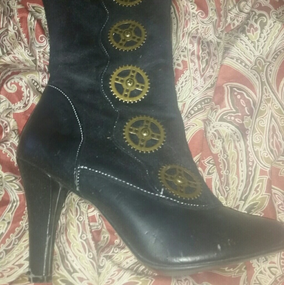 Demonia size 7 steampunk boots